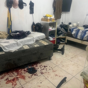 MOMENTO DE FÚRIA | Suspeito de tentativa de homicídio é preso após ataque com faca em Tijucas