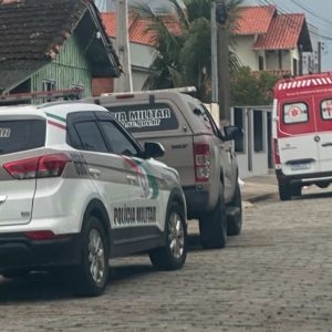 CONFRONTO | Criminoso entra em confronto com a polícia após abordagem e é morto