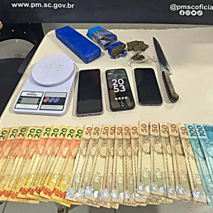 Casal é preso por tráfico de drogas durante ação em cidade da região