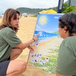 Educação ambiental ganha força nas praias com Bandeira Azul 