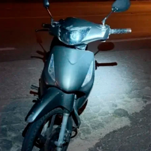 Colisão frontal entre motos deixa homem em estado grave em cidade da região