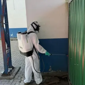 Município intensifica combate à dengue em escolas e no descarte de pneus durante o verão