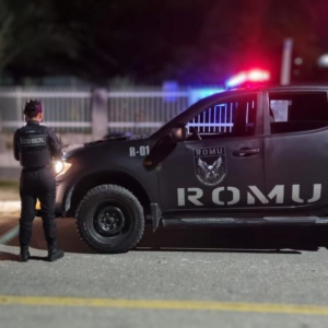 Patrulhamento na orla termina com prisão de um homem por tráfico de drogas