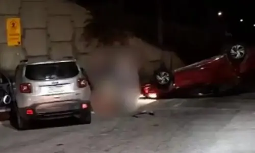 Capotamento de carro em túnel da BR-101 deixa duas pessoas feridas