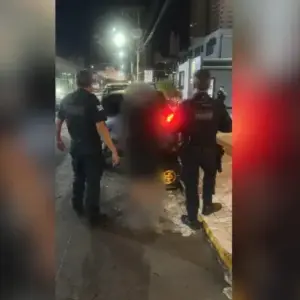 Perseguição na madrugada termina com motociclista ferido e preso