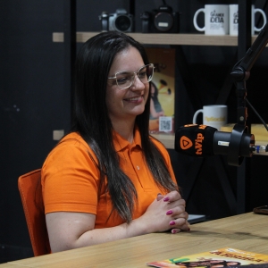 Daiane Simas, homenageada do do 17° jantar de mulheres, conta sua trajetória até a gerência do Cresol Tijucas