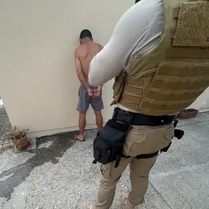 CERCO POLICIAL | Homem com cerca de 70 registros por furto é preso em Tijucas
