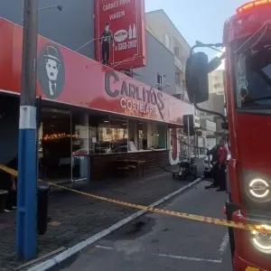 Incêndio atinge churrascaria de Balneário Camboriú