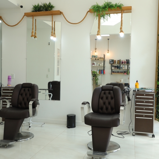 Salão de Beleza & Estética lança ação especial de Carnaval e volta às aulas em Tijucas