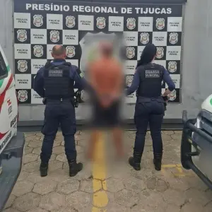 Foragido por crimes de furto, roubo e receptação é preso 