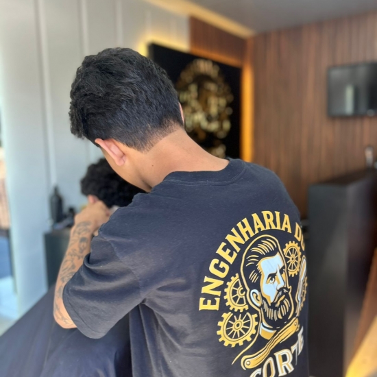 BARBEARIA | Engenharia do Corte se consolida como referência no Centro de Tijucas