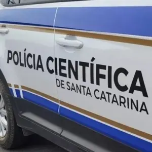 Corpo é encontrado próximo de rio em Balneário Camboriú; suspeitos foram presos