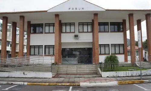 Homem é condenado a 70 anos de prisão pela morte de de sua ex-namorada