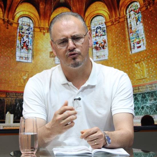 Padre Elizandro Scarsi traz palavra de esperança nesta sexta-feira, 13 de fevereiro