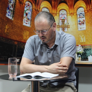 Padre Elizandro compartilha mensagens de fé que inspiram a sua quarta-feira, 18 de fevereiro