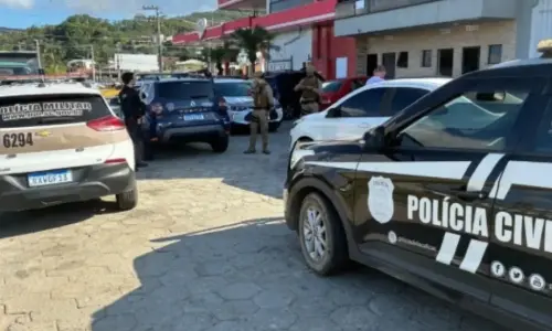 Briga em motel termina com atropelamento, fuga e 4,5 gramas de cocaína apreendida