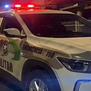 Violência em motel termina com mulher gravemente ferida e suspeito preso em Brusque