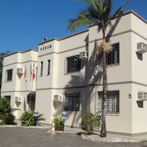 Mulher acusada de matar o marido vai a júri popular