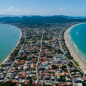 Operação apura fraudes em licenças ambientais em Bombinhas