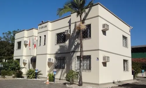 Mulher acusada de matar o marido vai a júri popular 17 meses após o crime