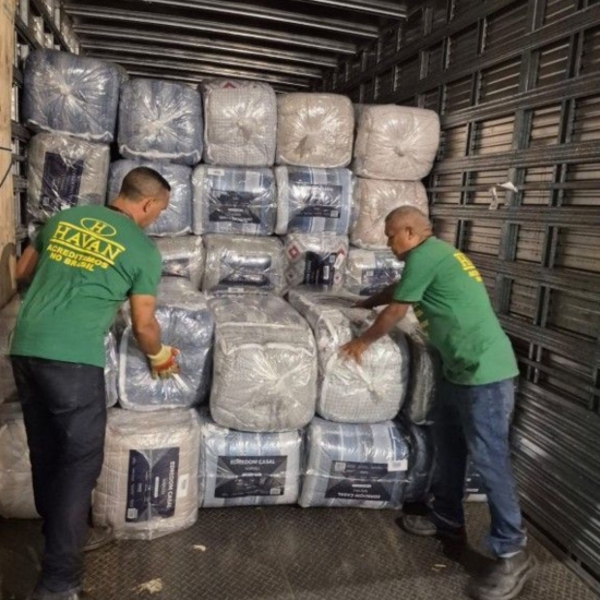 Carreta com donativos é enviada por empresa catarinense para vítimas das chuvas em Juiz de Fora (MG)