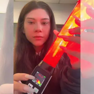 ASSISTA ▶️| Moradora de Tijucas viraliza ao testar bolinhos e pão no bafômetro