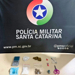 Homem é preso por tráfico após tentar fugir pelo mar