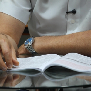 Mensagens de fé e oração com Padre Elizandro para sua quarta-feira, 18 de março