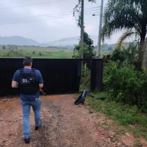 Operação realiza a captura de dois suspeitos de tráfico com mandados do Paraná 