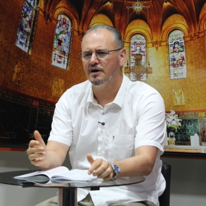 Assista a mensagem do Tarde de Fé desta quinta-feira, 26 de março, com Padre Elizandro Scarsi