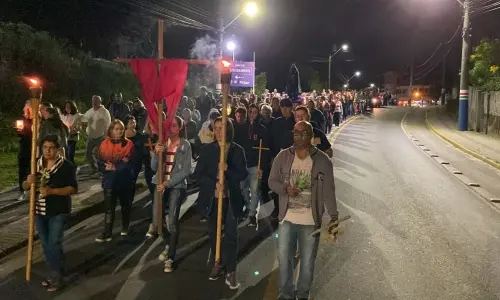 Procissão das Cruzes reúne fiéis nesta sexta-feira em Porto Belo