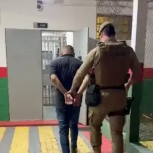 Integrante do Comando Vermelho com mandado de prisão é localizado e detido