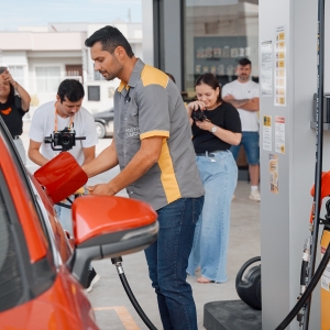 FOTOS NO AR | Veja como foi a inauguração do Posto Tijucas; preços dos combustíveis atraiu cliente