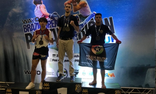 Alunos de projeto social da PM de Tijucas conquistam medalhas em competição internacional