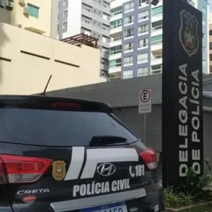 Após descumprimento de medida protetiva, ex-companheiro ameaça mulher e filhos