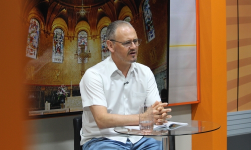 Assista a mensagem do Tarde de Fé desta quarta-feira, 08 de abril, com Padre Elizandro Scarsi