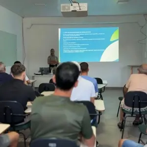 Polícia Militar promove palestras para homens em cumprimento à Lei Maria da Penha em Tijucas