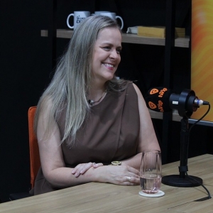 Andreza Dias leva sua metodologia e trajetória ao especial Mulheres por Mulheres do Podcast VIP