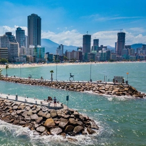 Quem visita a Costa Verde & Mar? Pesquisa traça o perfil do turista da região