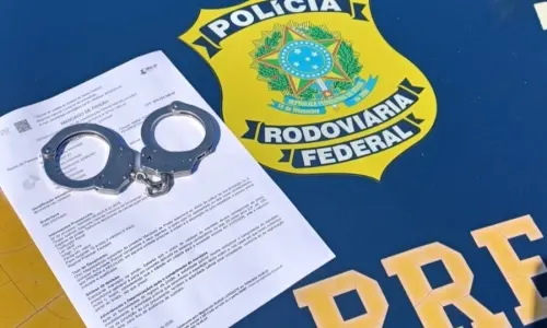 Condenado a 15 anos é parado em blitz e é detido por abuso de vulnerável