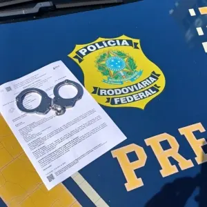 Condenado a 15 anos é parado em blitz e é detido por abuso de vulnerável