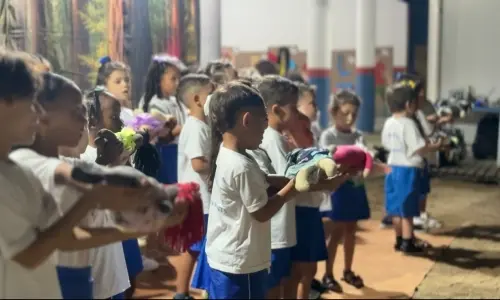 Escola promove Dia da Família e reforça laços entre alunos e responsáveis