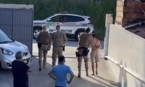 Perseguição Intermunicipal: suspeitos colidem carro, tentam fugir a pé e são presos