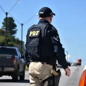 Fiscalização intensa, infrações em massa e cinco mortes: o balanço da PRF no feriado de Tiradentes em SC