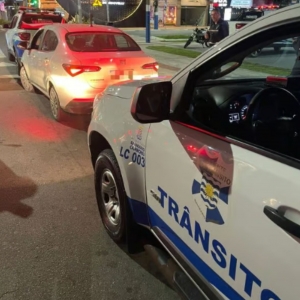 Idoso foge de sinistro, é seguido por agentes e acaba preso por embriaguez