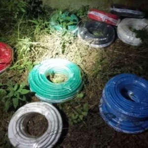 Flagrado com 322 kg de fios, homem é preso após viajar de Blumenau para cometer furtos