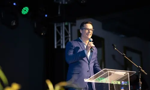 ASSISTA ▶️| Palestra sobre alta performance reúne público em Tijucas