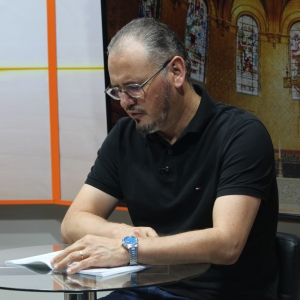 Assista a mensagem do Tarde de Fé desta segunda-feira, 27 de abril, com Padre Elizandro Scarsi