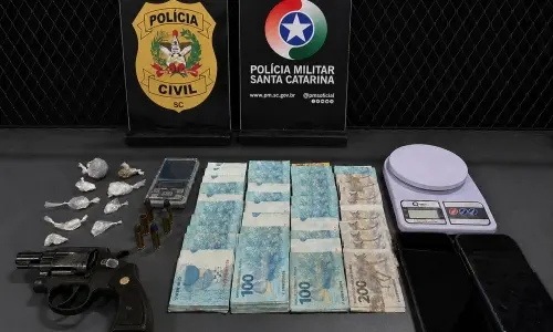 Investigação desmantela ponto de venda de cocaína por delivery e prende suspeito em flagrante