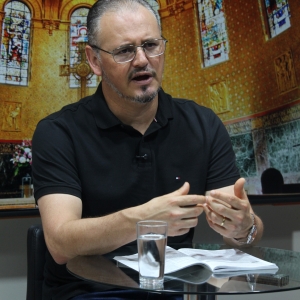 Programa promove momentos de oração e reflexão nesta quinta-feira, 30 de abril